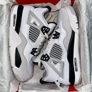 Jordan 4 Retro Military Black